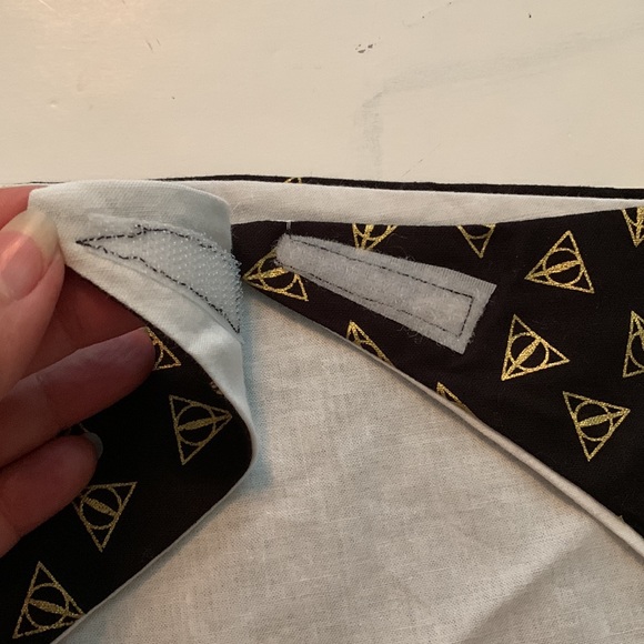 NEW harry potter, pet bandanna with Velcro closure - Picture 4 of 4
